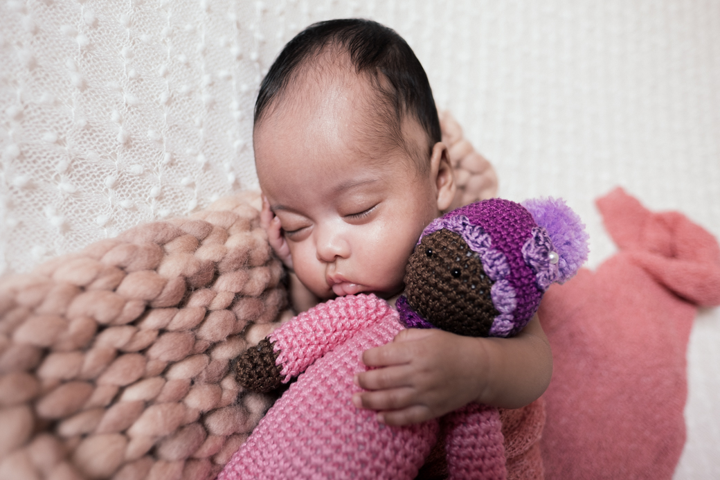 newborn lifestyle photography Eloah Camila Kobata infantil recem nascido