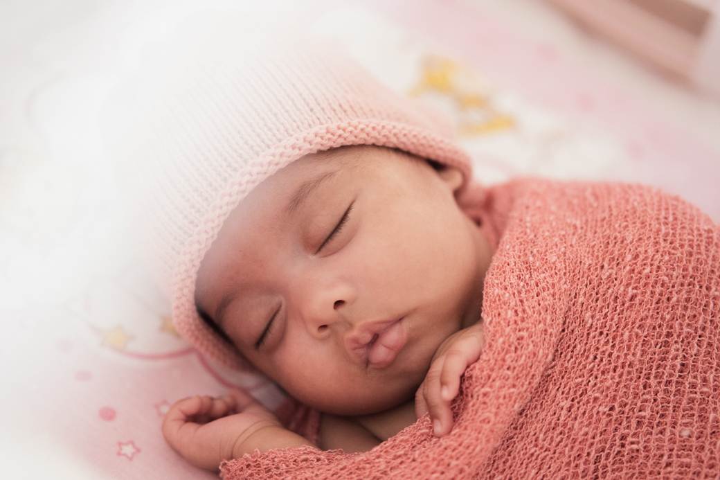 newborn lifestyle photography Eloah Camila Kobata infantil recem nascido