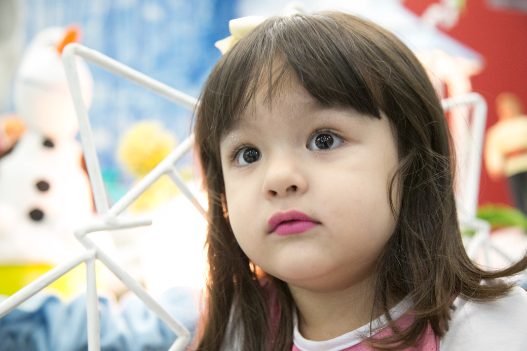Fotografia infantil aniversário Guarulhos Camila Kobata Luiza 3 anos Frozen Buffet strick Nick
