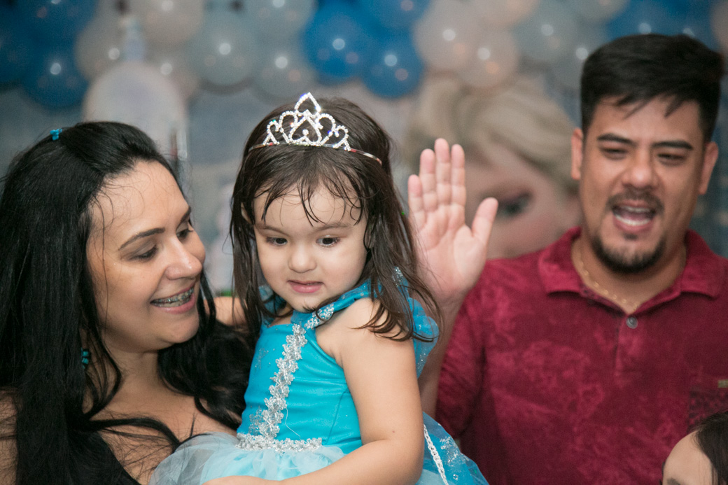 Fotografia infantil aniversário Guarulhos Camila Kobata Luiza 3 anos Frozen Buffet strick Nick