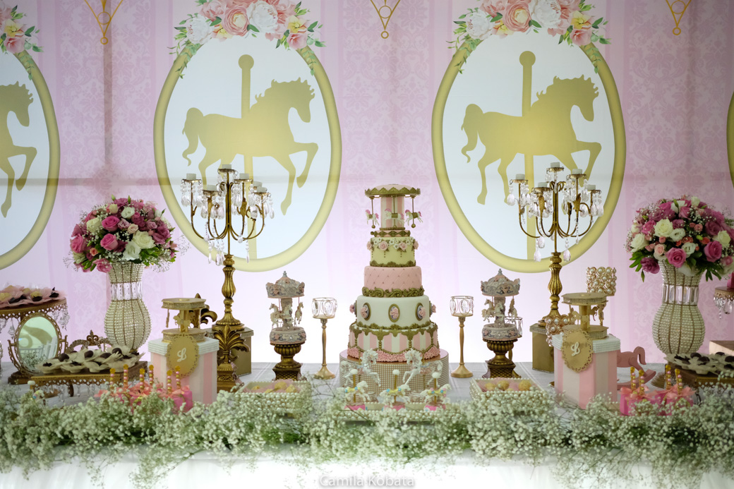 aniversario 1 ano Laura Buffet Mediterrâneo guarulhos camilakobata fotografia infantil kids Carrosel