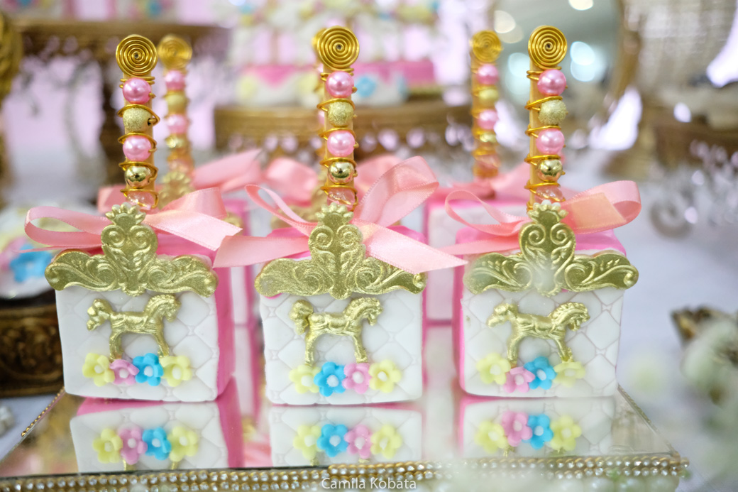 aniversario 1 ano Laura Buffet Mediterrâneo guarulhos camilakobata fotografia infantil kids Carrosel