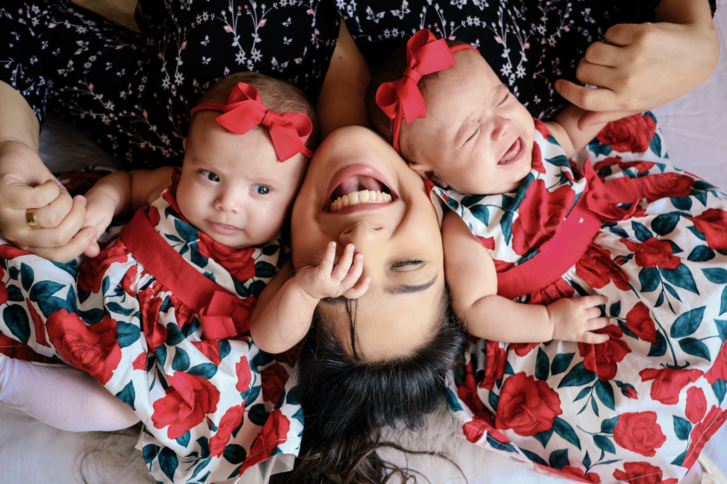 Sessão acompanhamento Isabella e Manuella fotografia infantil camilakobata
