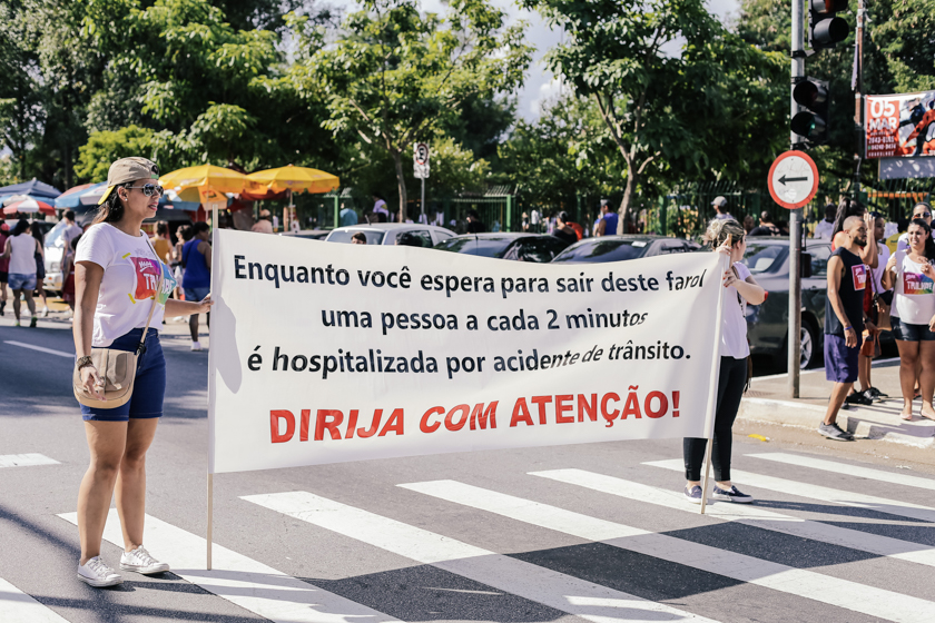 Trilhas Pedro Borel Comunidade da Graça Projeto MAG CamilaKobata Camila Kobata fotografia Guarulhos Carnaval Samuel Mendonça Bosque Maia