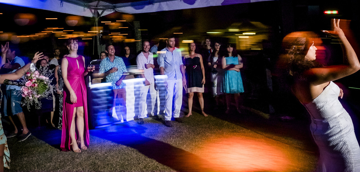 jogar o buquet é legal, baixa velocidade