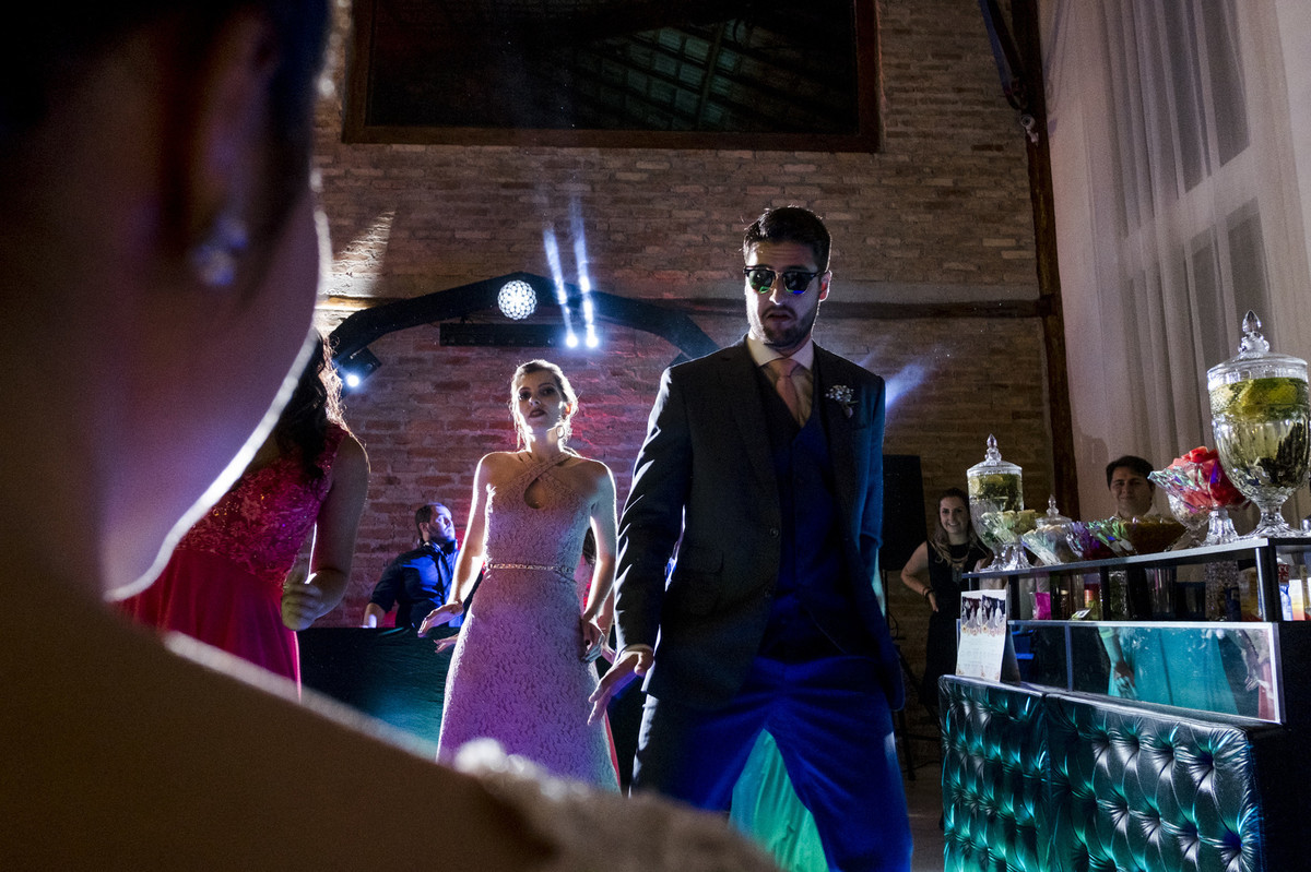 a dança do noivo e madrinhas