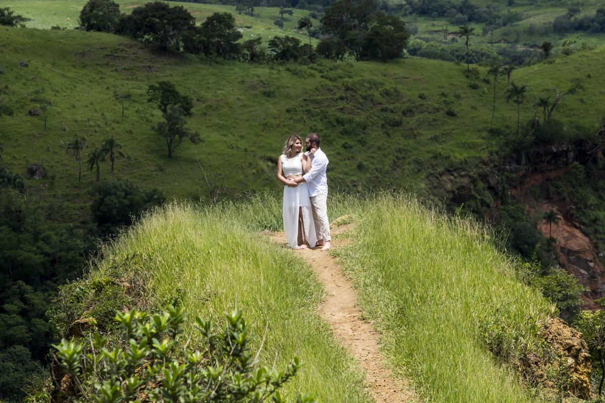 ensaio, book de casal, ipeuna, fotografo de casamento, fotografando na natureza, campo, ensaio externo, ensaio de casal,
