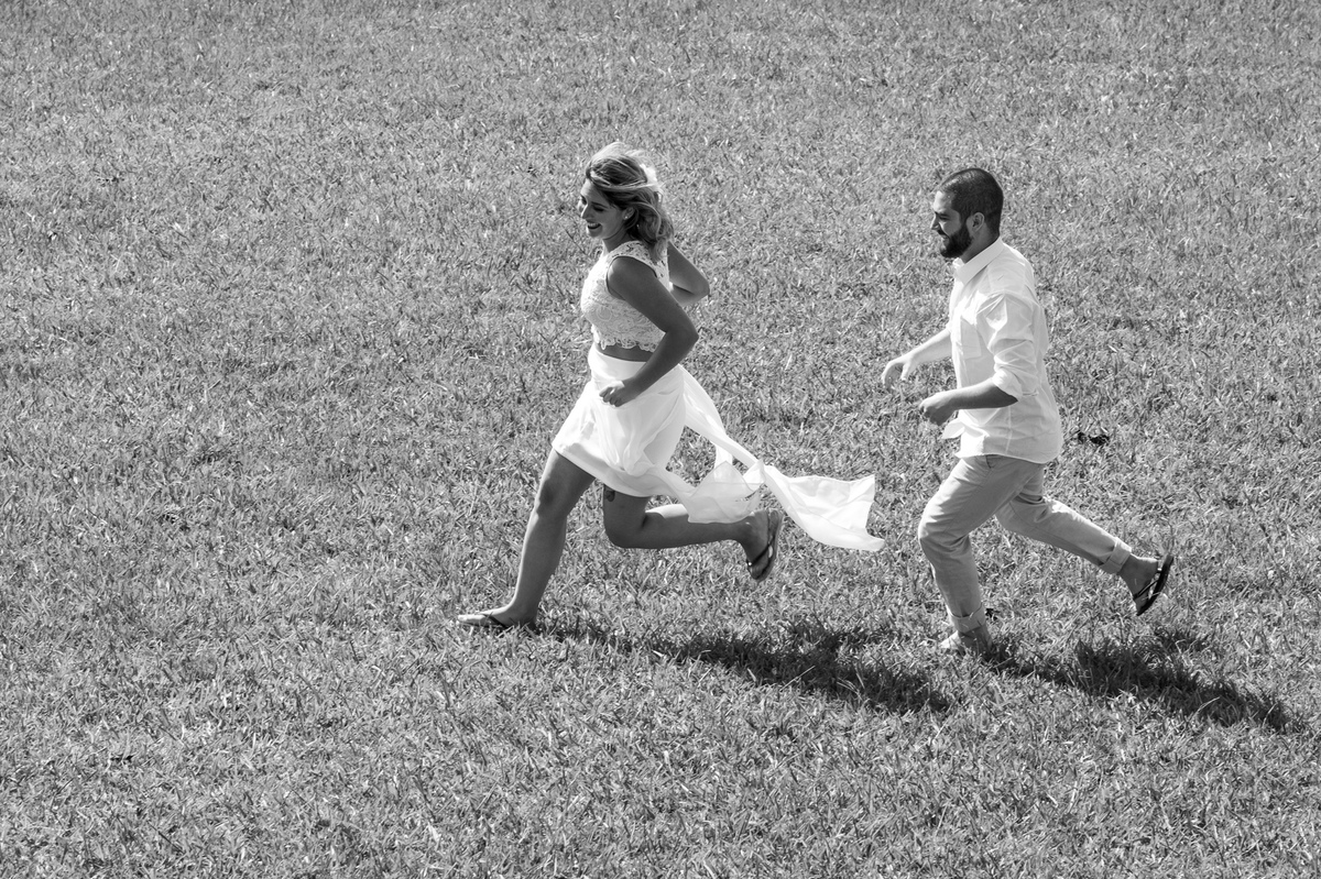 ensaio, book de casal, ipeuna, fotografo de casamento, fotografando na natureza, campo, ensaio externo, ensaio de casal,