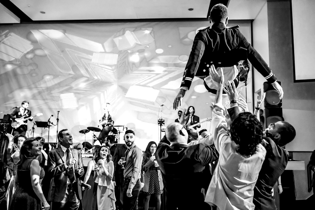 noivo voando e brincando com abanda ambervision, bar caipirinha peppers buffet samyr são caetano do sul - sp