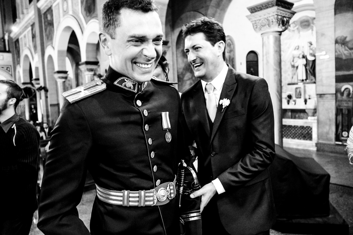 sorriso feliz do noivo cerimonia religiosa da igreja matriz da sagrada familia são caetano do sul - sp