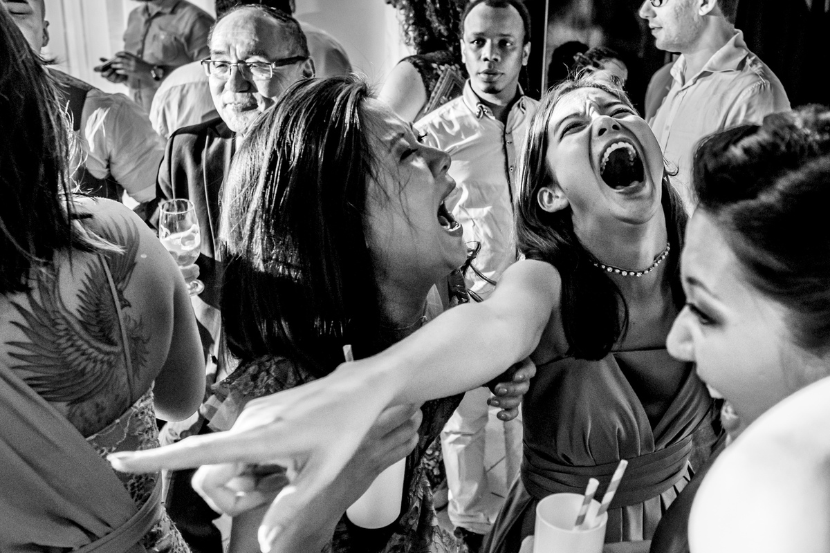 festa de casamento com recepcao e muita dança, dj da festa, banda da festa, barman da festa realizada no