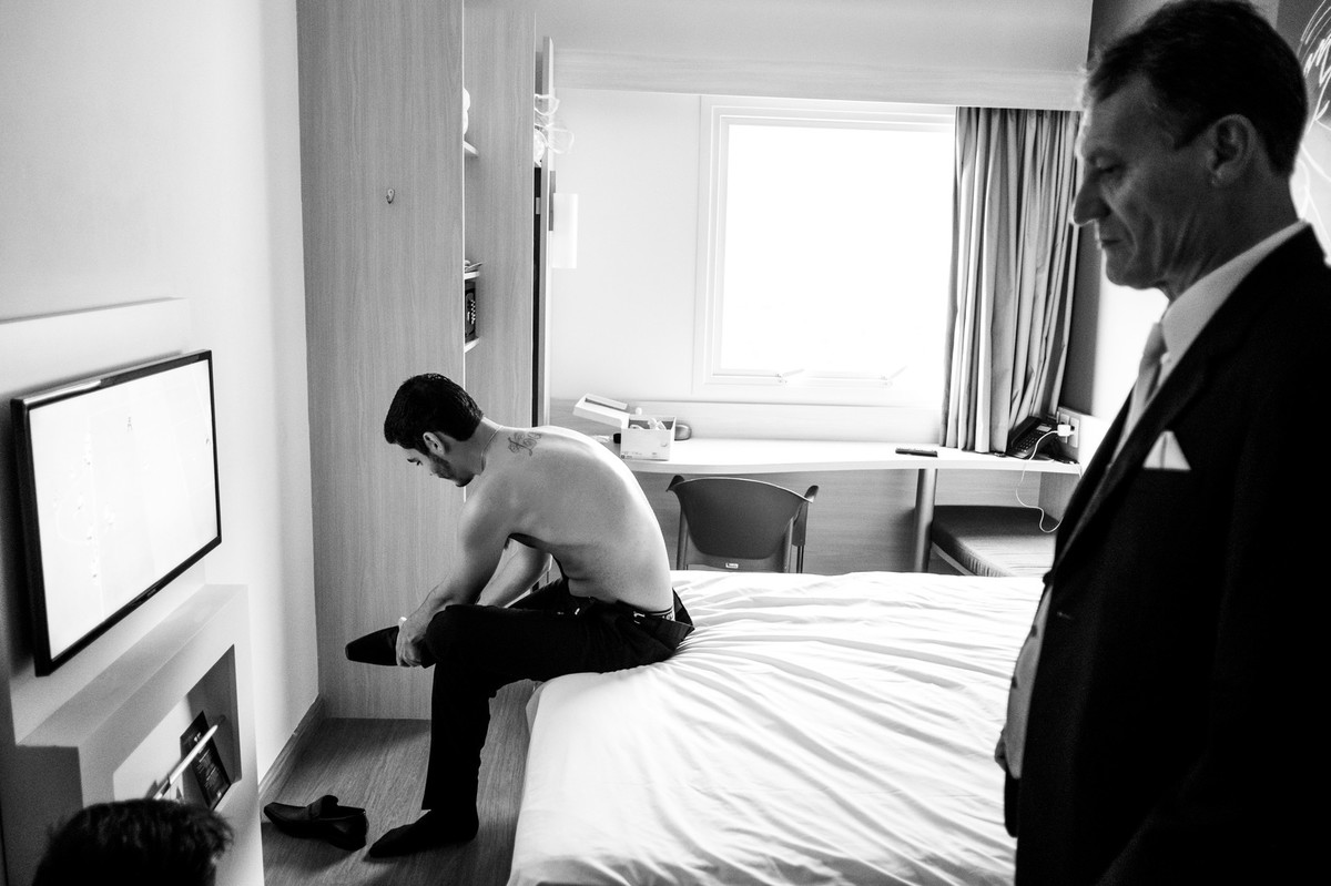 quando um pai querido observa o filho que esta prestes a se casar