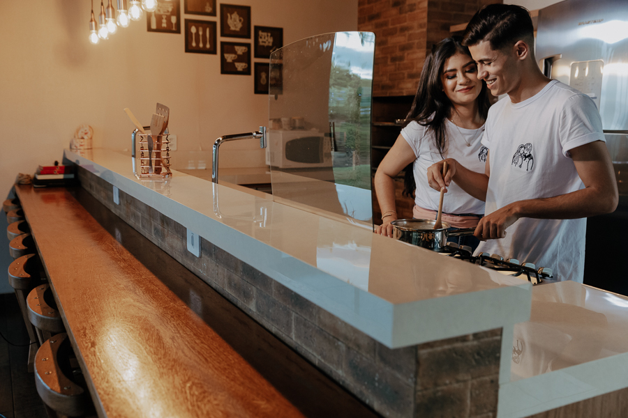 ENSAIO PRE CASAMENTO REALIZADO NA CHACARA RECANTO DAS PEDRAS EM AGUA BOA PARANA E FOTOGRAFADO POR LUCAS DREHER