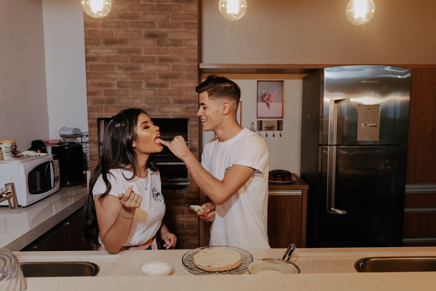 ENSAIO PRE CASAMENTO REALIZADO NA CHACARA RECANTO DAS PEDRAS EM AGUA BOA PARANA E FOTOGRAFADO POR LUCAS DREHER
