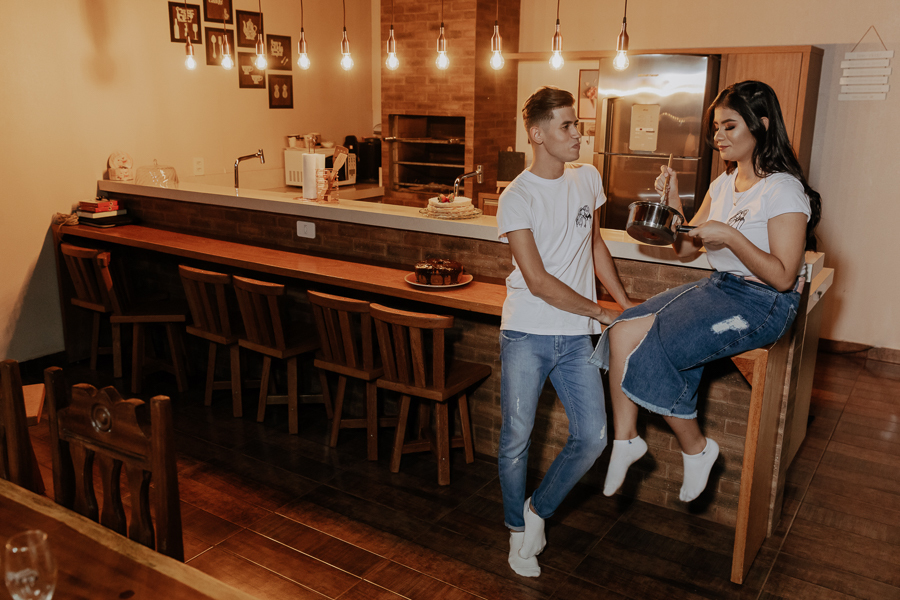 ENSAIO PRE CASAMENTO REALIZADO NA CHACARA RECANTO DAS PEDRAS EM AGUA BOA PARANA E FOTOGRAFADO POR LUCAS DREHER