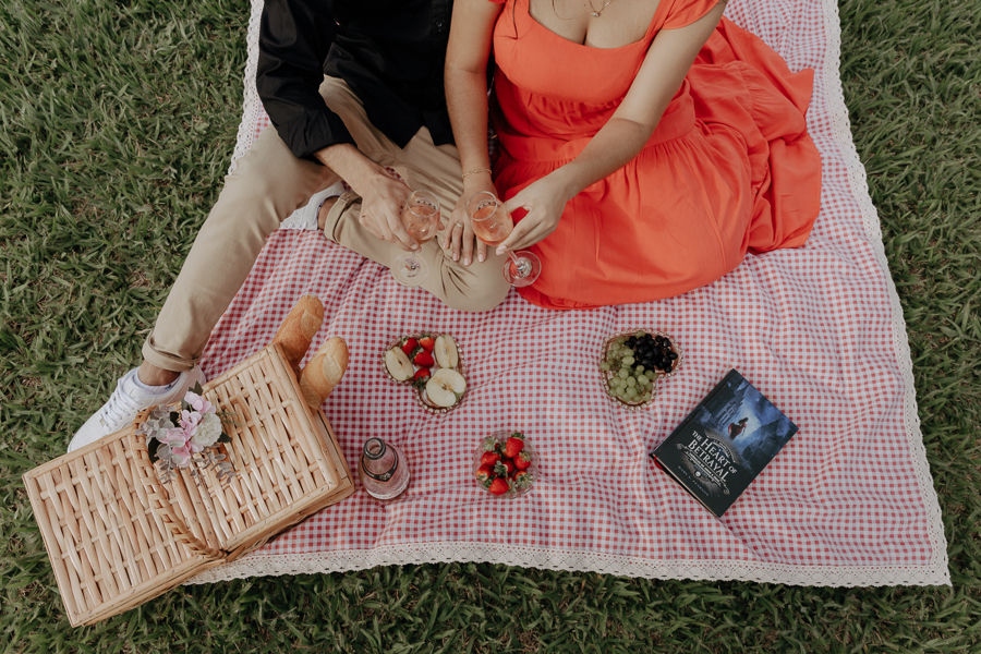 ENSAIO PRE CASAMENTO REALIZADO NA CHACARA RECANTO DAS PEDRAS EM AGUA BOA PARANA E FOTOGRAFADO POR LUCAS DREHER