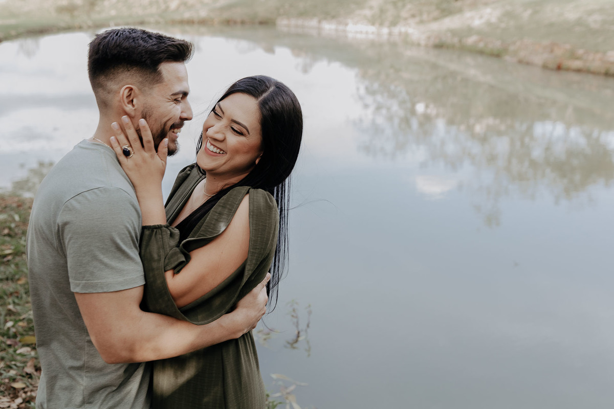 ENSAIO PRE WEDDING REALIZADO NO MORRO DO GAVIAO EM RIBEIRAO CLARO PARANA E FOTOGRAFADO POR LUCAS DREHER E ALINE DREHER