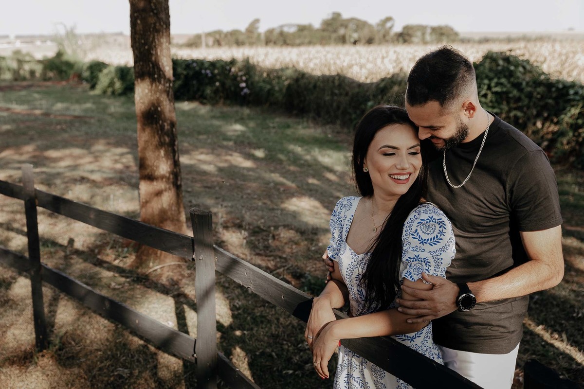 ENSAIO PRE CASAMENTO REALIZADO NO RANCHO OLHO DAGUA EM PRESIDENTE CASTELO BRANCO NO PARANA E FOTOGRAFADO POR LUCAS DREHER