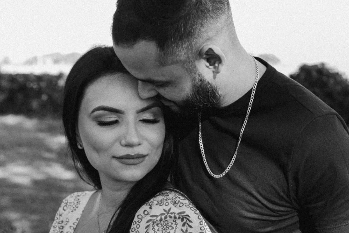 ENSAIO PRE CASAMENTO REALIZADO NO RANCHO OLHO DAGUA EM PRESIDENTE CASTELO BRANCO NO PARANA E FOTOGRAFADO POR LUCAS DREHER