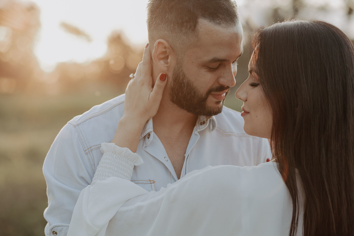 ENSAIO PRE CASAMENTO REALIZADO NO RANCHO OLHO DAGUA EM PRESIDENTE CASTELO BRANCO NO PARANA E FOTOGRAFADO POR LUCAS DREHER