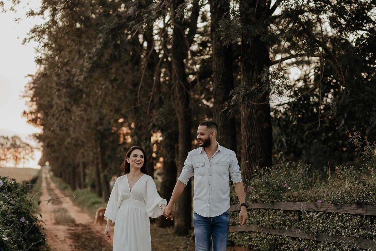 ENSAIO PRE CASAMENTO REALIZADO NO RANCHO OLHO DAGUA EM PRESIDENTE CASTELO BRANCO NO PARANA E FOTOGRAFADO POR LUCAS DREHER