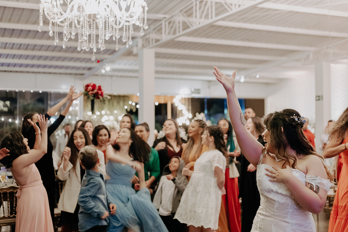 RECEPCAO DE CASAMENTO REALIZADO NO MANANCIAL EVENTOS VALE AZUL EM SARANDI NO PARANA E FOTOGRAFADO POR LUCAS DREHER E ALINE DREHER