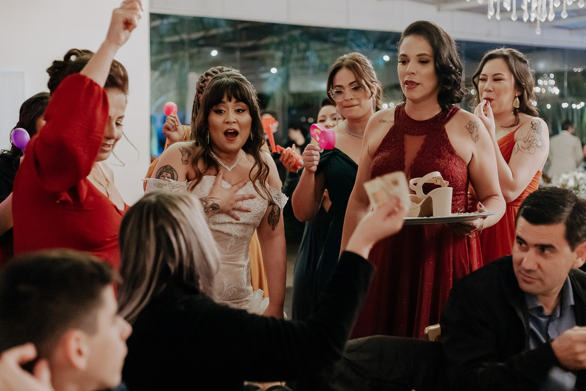 RECEPCAO DE CASAMENTO REALIZADO NO MANANCIAL EVENTOS VALE AZUL EM SARANDI NO PARANA E FOTOGRAFADO POR LUCAS DREHER E ALINE DREHER