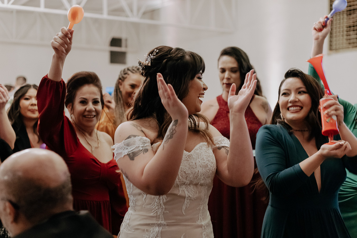 RECEPCAO DE CASAMENTO REALIZADO NO MANANCIAL EVENTOS VALE AZUL EM SARANDI NO PARANA E FOTOGRAFADO POR LUCAS DREHER E ALINE DREHER