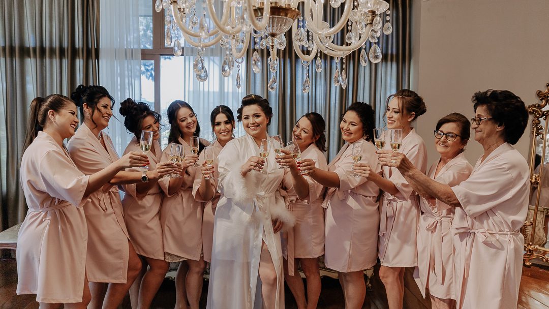 MAKING OF DA NOIVA REALIZADO NO SALAO DE BELEZA TATIANA PONTARA EM MARINGA NO PARANA E FOTOGRAFADO POR ALINE DREHER