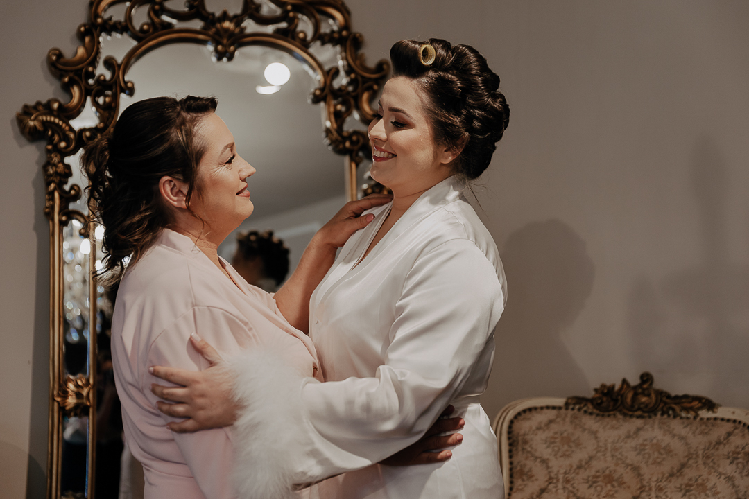 MAKING OF DA NOIVA REALIZADO NO SALAO DE BELEZA TATIANA PONTARA EM MARINGA NO PARANA E FOTOGRAFADO POR ALINE DREHER