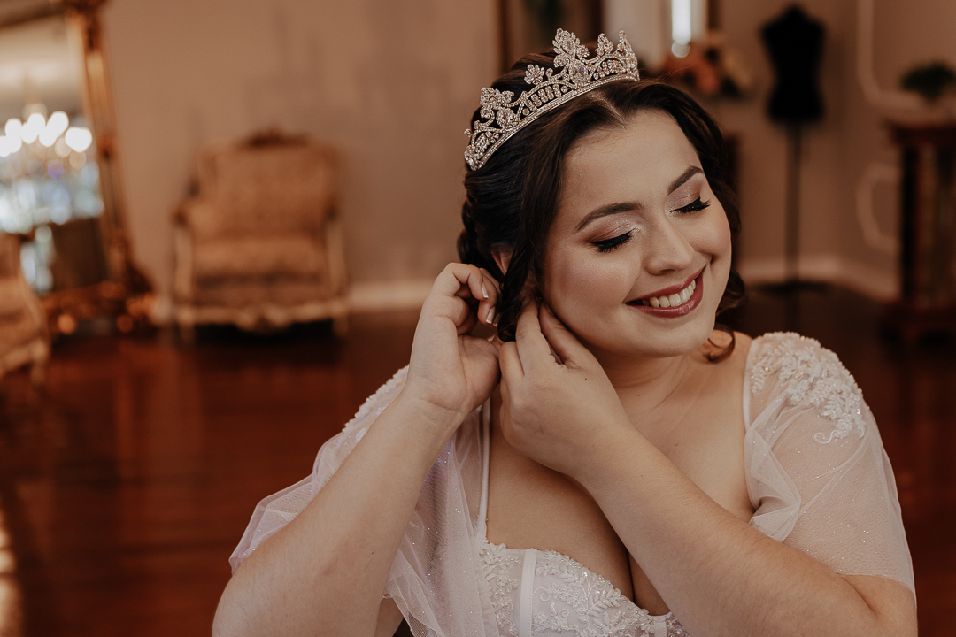 MAKING OF DA NOIVA REALIZADO NO SALAO DE BELEZA TATIANA PONTARA EM MARINGA NO PARANA E FOTOGRAFADO POR ALINE DREHER