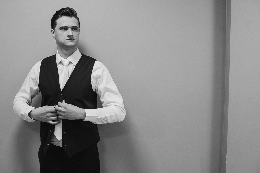 MAKING OF DO NOIVO REALIZADO NA BARBEARIA GUSTAVO LOPES EM MARINGA PARANA E FOTOGRAFADO POR LUCASDREHER