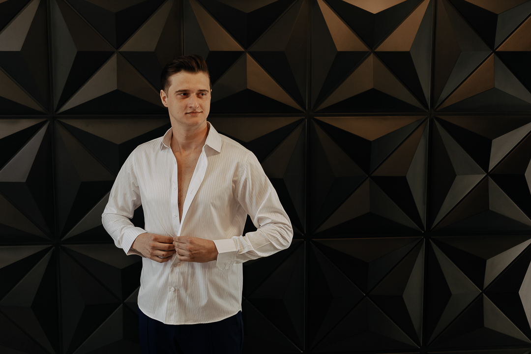 MAKING OF DO NOIVO REALIZADO NA BARBEARIA GUSTAVO LOPES EM MARINGA PARANA E FOTOGRAFADO POR LUCASDREHER