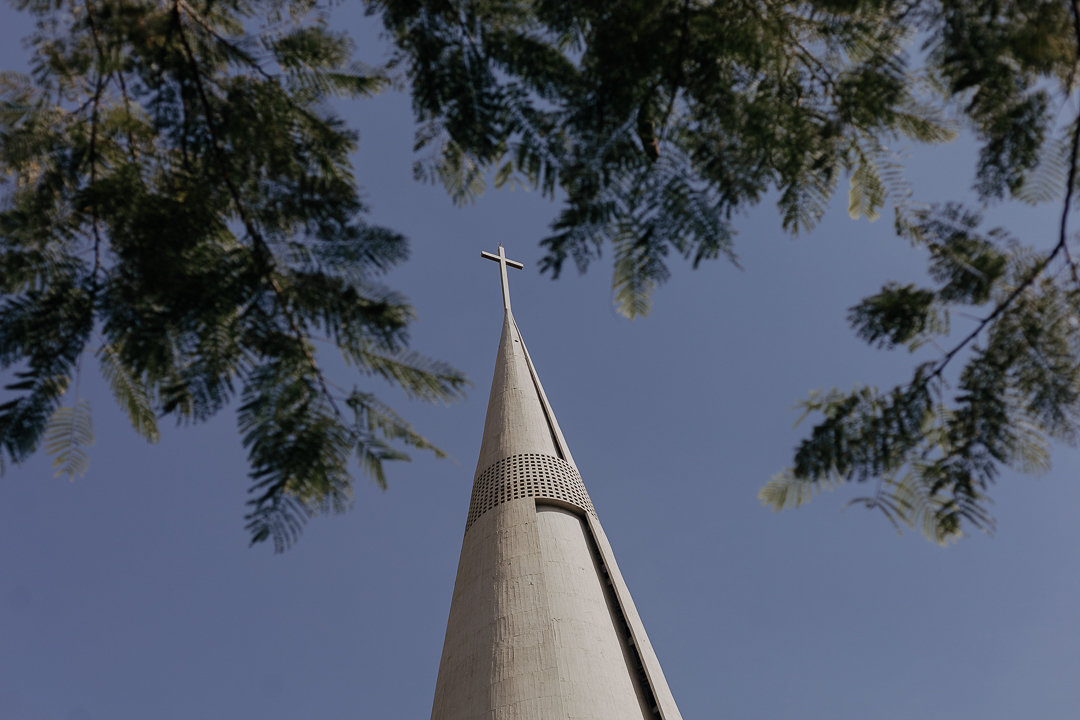 CERIMÔNIA DE CASAMENTO CATÓLICA REALIZADA NA CATEDRAL NOSSA SENHORA DA GLORIA DE MARINGA NO PARANA E FOTOGRAFADO POR LUCAS DREHER E ALINE DREHER 