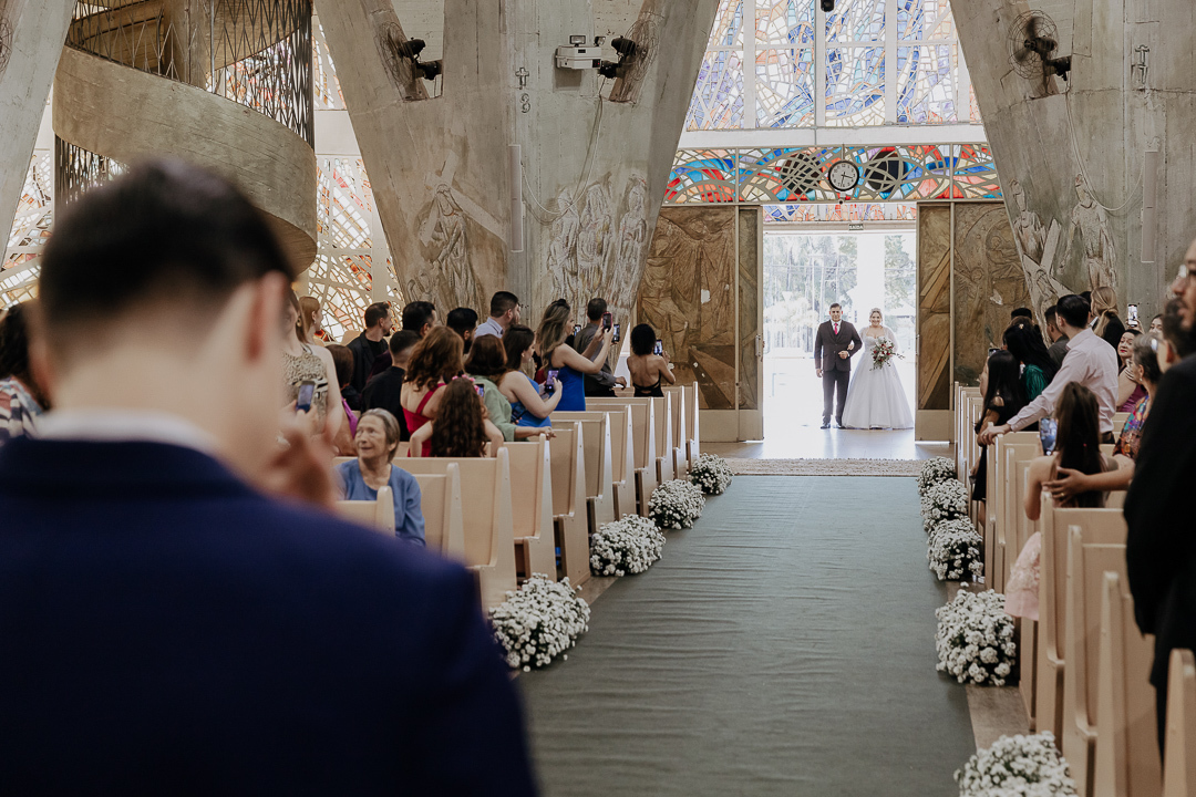 CERIMÔNIA DE CASAMENTO CATÓLICA REALIZADA NA CATEDRAL NOSSA SENHORA DA GLORIA DE MARINGA NO PARANA E FOTOGRAFADO POR LUCAS DREHER E ALINE DREHER