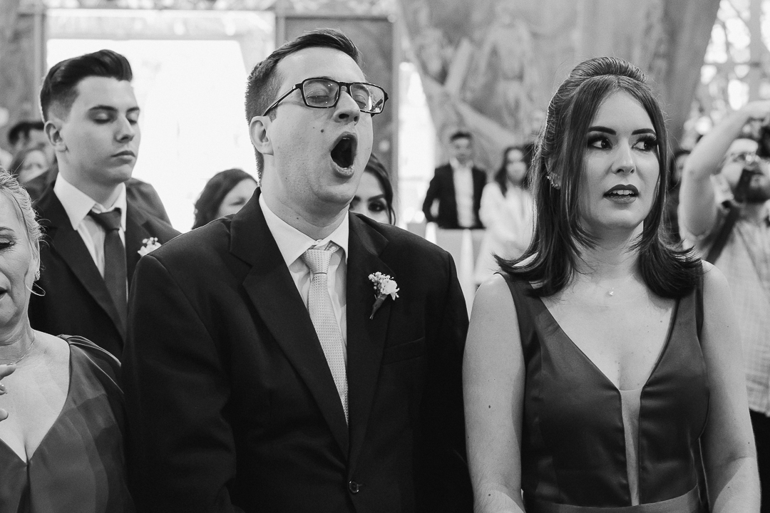 CERIMÔNIA DE CASAMENTO CATÓLICA REALIZADA NA CATEDRAL NOSSA SENHORA DA GLORIA DE MARINGA NO PARANA E FOTOGRAFADO POR LUCAS DREHER E ALINE DREHER
