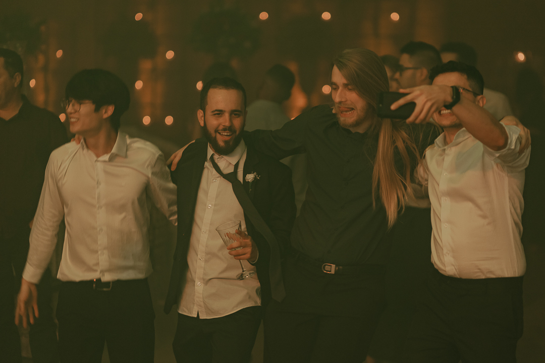 RECEPCAO DE CASAMENTO NO CASABLANCA HALL EM MARINGA NO PARANA E FOTOGRAFADO POR LUCAS DREHER E ALINE DREHER ASSESSORIA DE HIGOR HENRIQUE E BUFFET BLESS