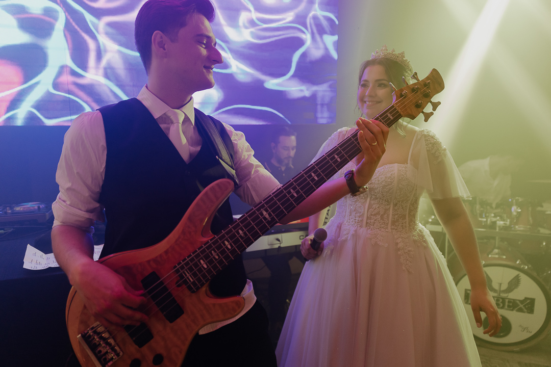 RECEPCAO DE CASAMENTO NO CASABLANCA HALL EM MARINGA NO PARANA E FOTOGRAFADO POR LUCAS DREHER E ALINE DREHER ASSESSORIA DE HIGOR HENRIQUE E BUFFET BLESS