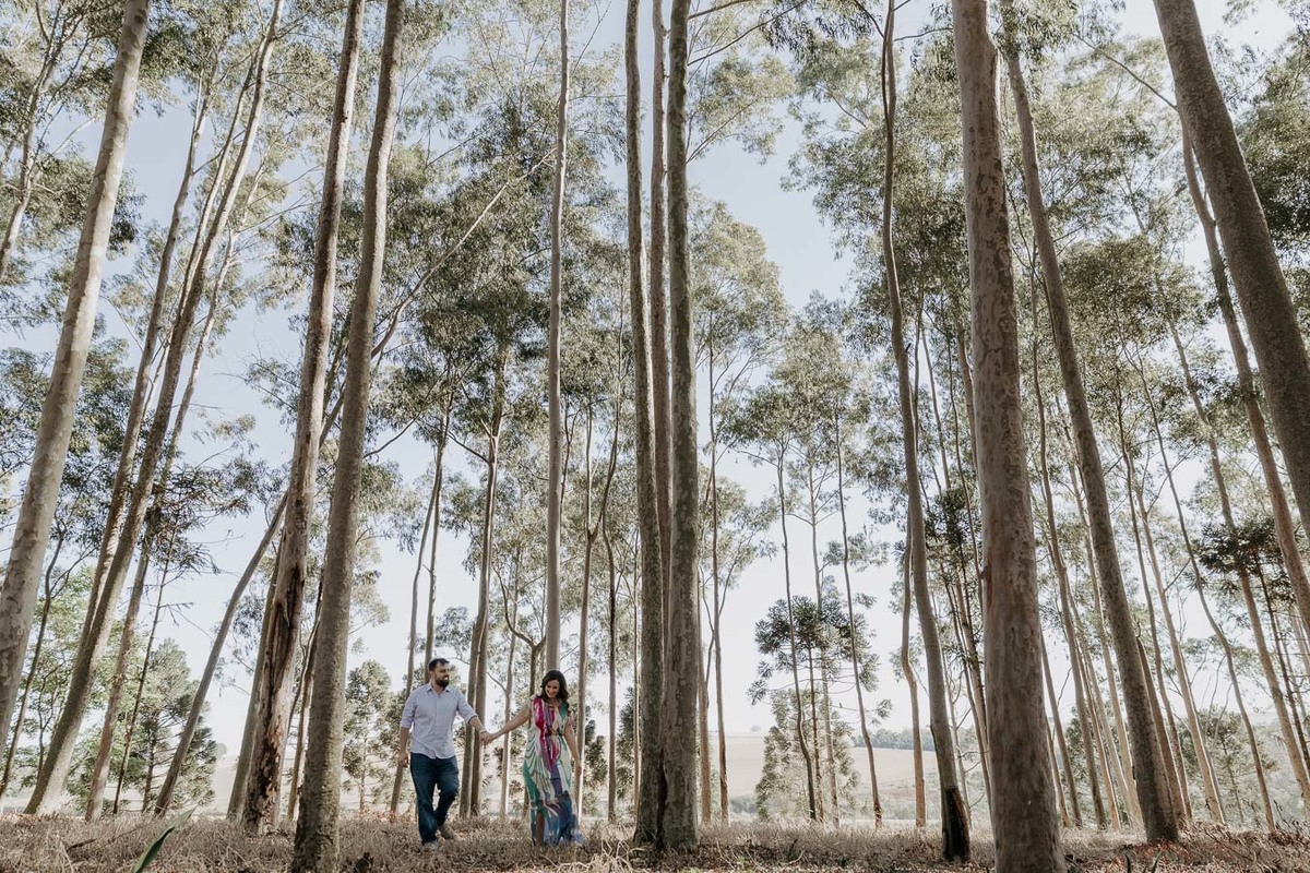 ENSAIO PRE CASAMENTO OU PRE WEDDING REALIZADO NA ESTANCIA TAMARANA EM TAMARANA MAUA DA SERRA PARANA E FOTOGRAFADO POR LUCAS DREHER E ALINE DREHER