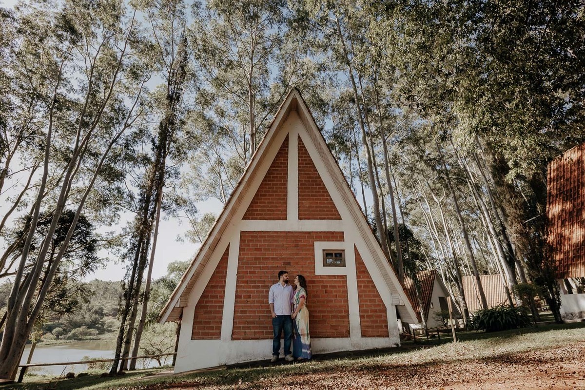 ENSAIO PRE CASAMENTO OU PRE WEDDING REALIZADO NA ESTANCIA TAMARANA EM TAMARANA MAUA DA SERRA PARANA E FOTOGRAFADO POR LUCAS DREHER E ALINE DREHER