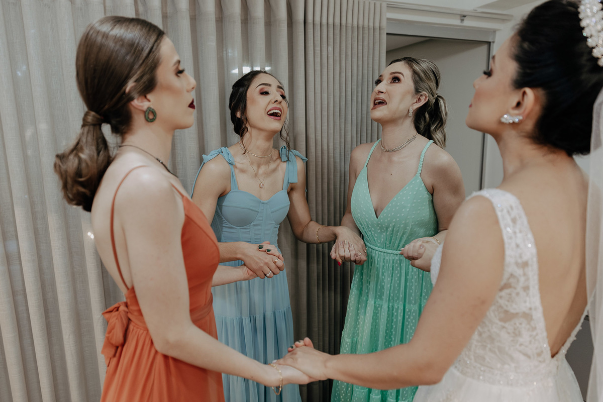 PREPARACAO DA BELEZA DA NOIVA DANI REALIZADA NO STUDIO K EM MARINGA PARANA