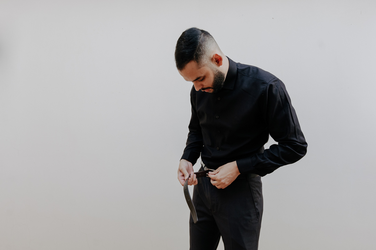 PREPARACAO DO NOIVO TOM REALIZADA EM CASA