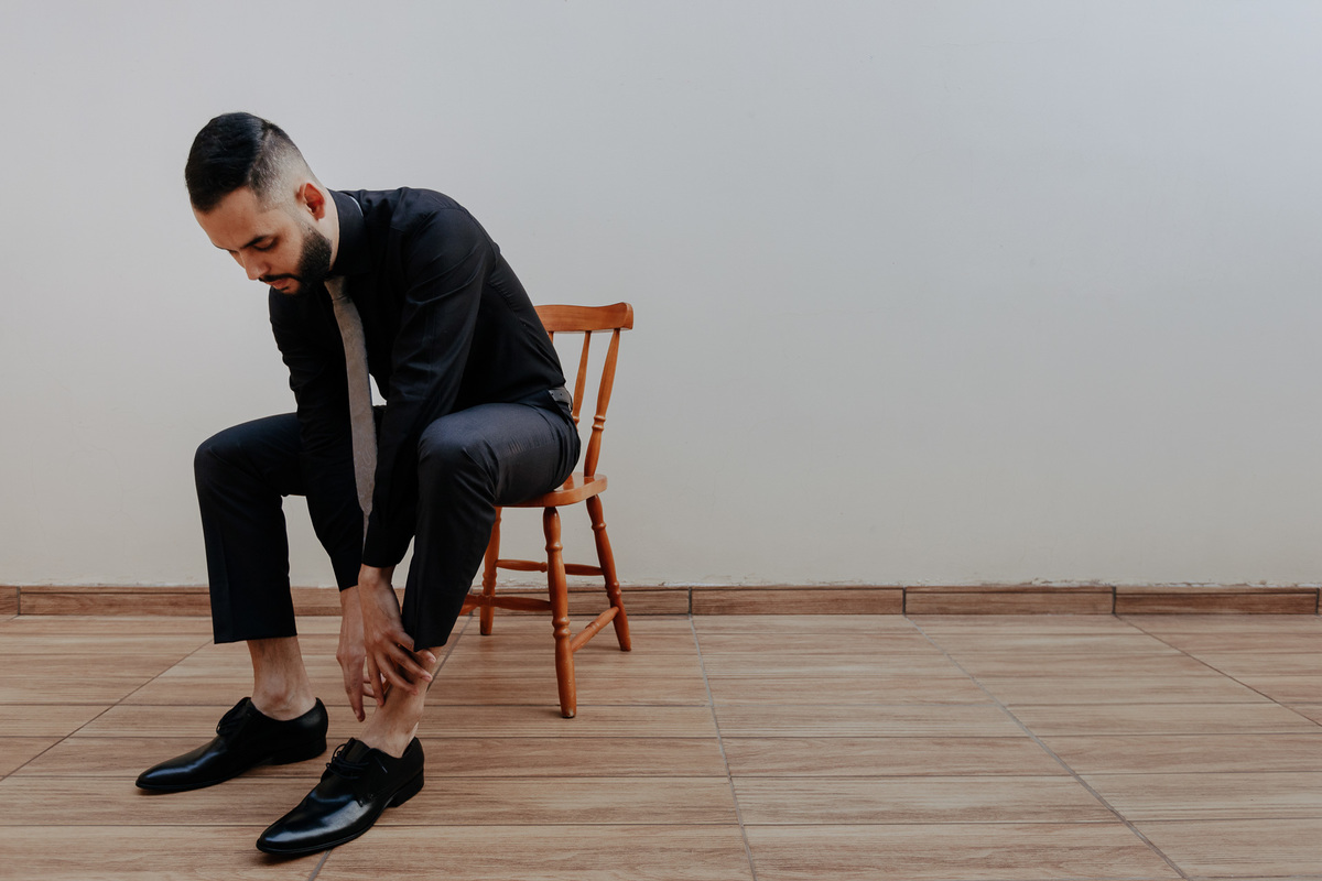 PREPARACAO DO NOIVO TOM REALIZADA EM CASA