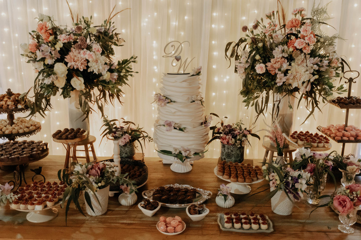 DECORACAO DE CASAMENTO NA CASA DO CRIADOR NO PARQUE DE EXPOSICAO DE MARINGA E ASSESSORADO PELA AMOR ETERNO ASSESSORIA