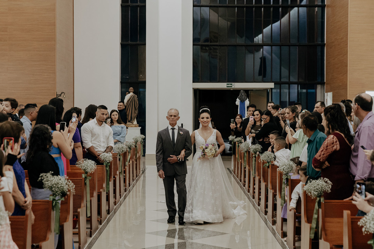 CERIMÔNIA DE CASAMENTO CATOLICA REALIZADA NA CAPELA IRMA DULCE EM MARINGA PARANA E FOTOGRAFADA POR LUCAS DREHER E ALINE DREHER COM ASSESSORIA DA LOIANE DA AMOR ETERNO ASSESSORIA