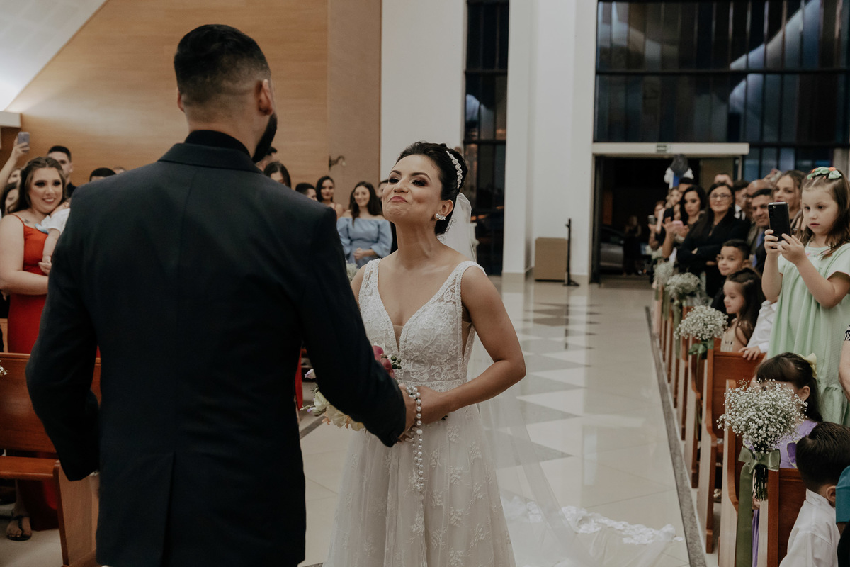 CERIMÔNIA DE CASAMENTO CATOLICA REALIZADA NA CAPELA IRMA DULCE EM MARINGA PARANA E FOTOGRAFADA POR LUCAS DREHER E ALINE DREHER COM ASSESSORIA DA LOIANE DA AMOR ETERNO ASSESSORIA