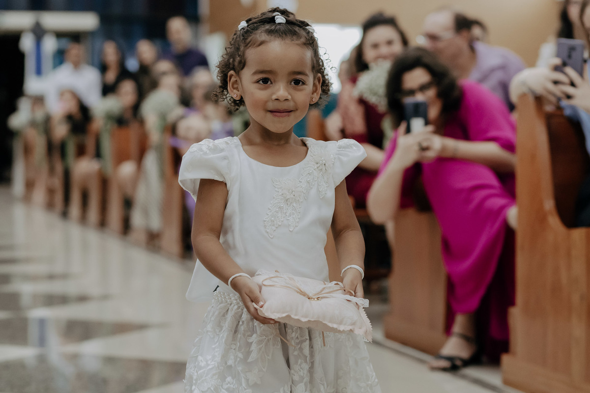 CERIMÔNIA DE CASAMENTO CATOLICA REALIZADA NA CAPELA IRMA DULCE EM MARINGA PARANA E FOTOGRAFADA POR LUCAS DREHER E ALINE DREHER COM ASSESSORIA DA LOIANE DA AMOR ETERNO ASSESSORIA