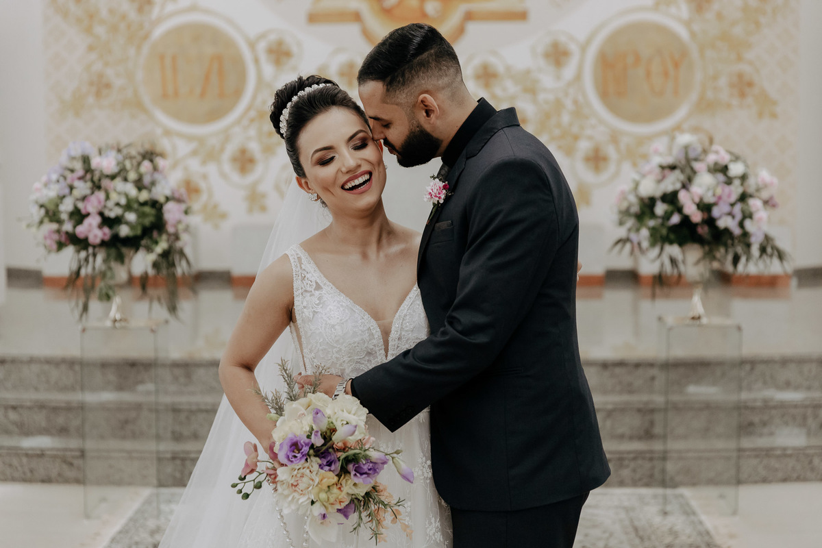 CERIMÔNIA DE CASAMENTO CATOLICA REALIZADA NA CAPELA IRMA DULCE EM MARINGA PARANA E FOTOGRAFADA POR LUCAS DREHER E ALINE DREHER COM ASSESSORIA DA LOIANE DA AMOR ETERNO ASSESSORIA