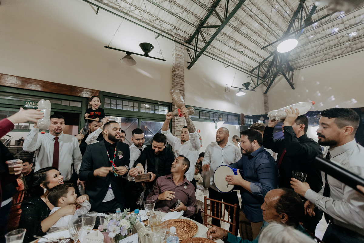 RECEPCAO E FESTA DE CASAMENTO REALIZADA NA CASA DO PRODUTOR DE MARINGA NO PARQUE DE EXPOSICAO E ASSESSORADO PELA LOIANE DA AMOR ETERNO ASSESSORIA