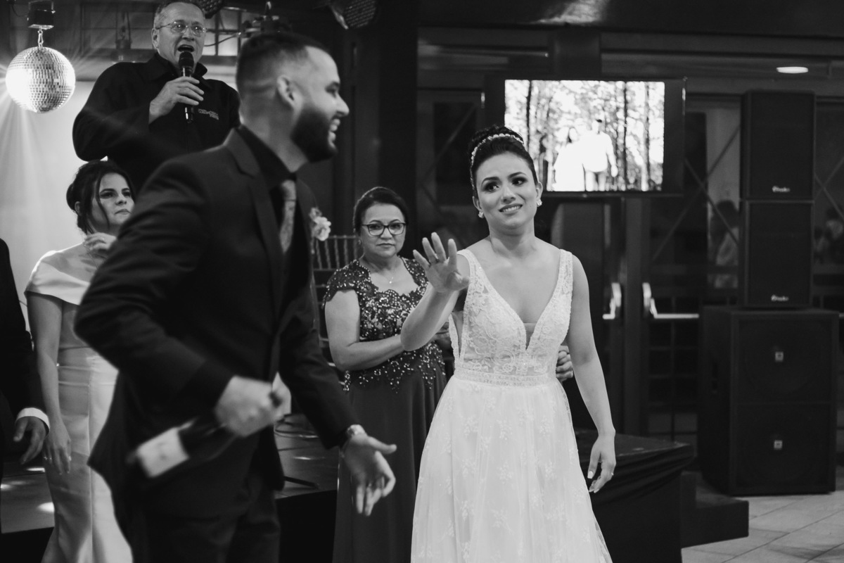 RECEPCAO E FESTA DE CASAMENTO REALIZADA NA CASA DO PRODUTOR DE MARINGA NO PARQUE DE EXPOSICAO E ASSESSORADO PELA LOIANE DA AMOR ETERNO ASSESSORIA